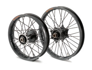Heavy duty wheel set
