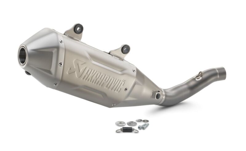 pho_nmon_a48005979000_akrapovic_slip_on_line__sall__awsg__v1