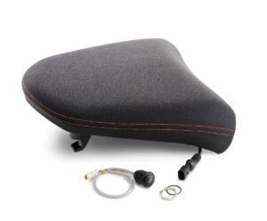 Pillion Ergo seat heated