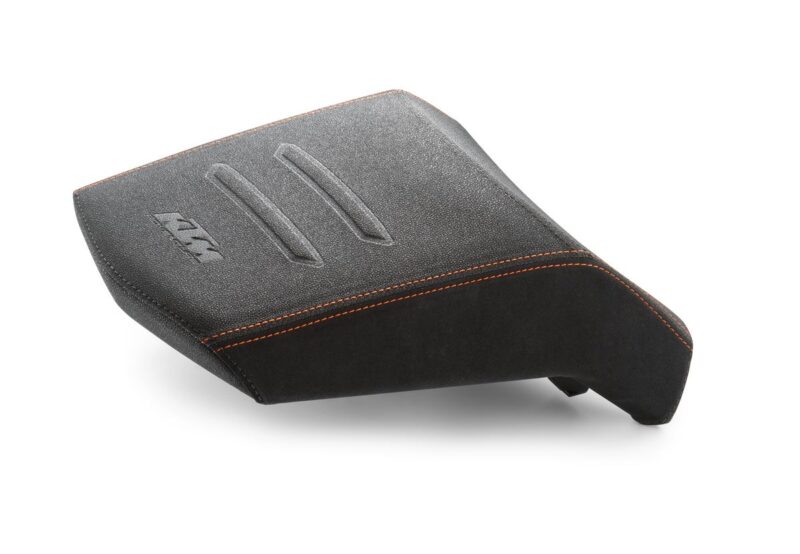 pho_pp_nmon_61907947000_ergo_pillion_seat__sall__awsg__v1