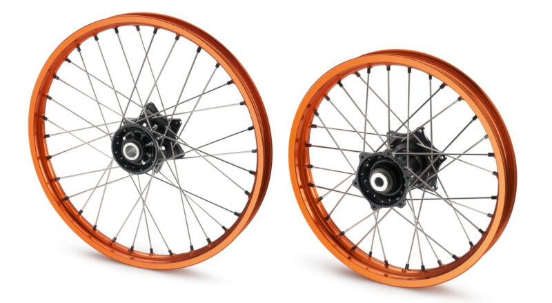pho_pp_nmon_7720909900004_7720909910004_factory_wheel_set_21_19_18__sall__awsg__v1