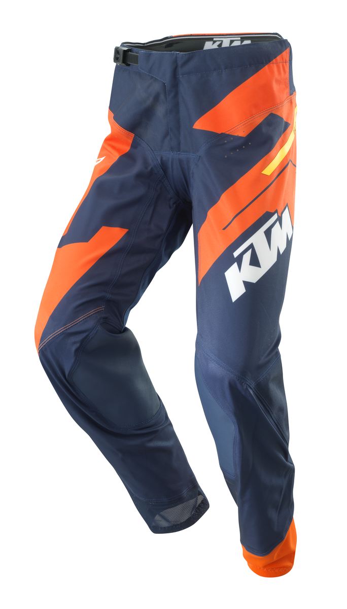 pho_pw_pers_vs_403121_3pw22000960x_gravity_fx_replica_pants_front___sall__awsg__v1